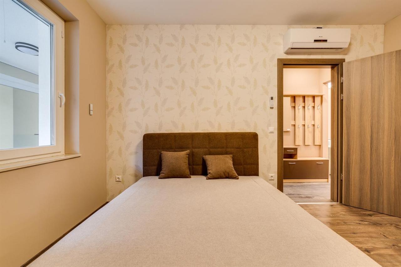 Forest Foeldvar Apartmanok By Bltn Balatonföldvár Zewnętrze zdjęcie