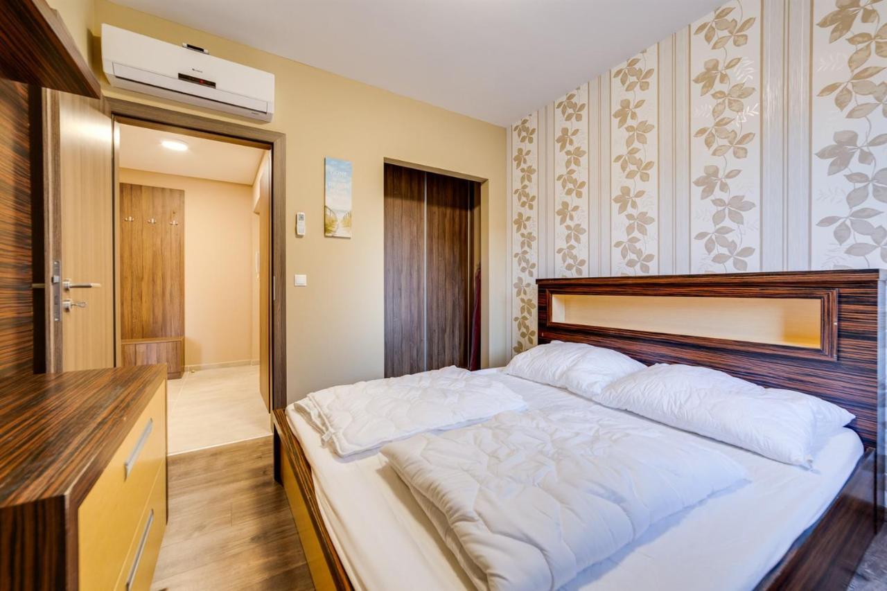 Forest Foeldvar Apartmanok By Bltn Balatonföldvár Zewnętrze zdjęcie