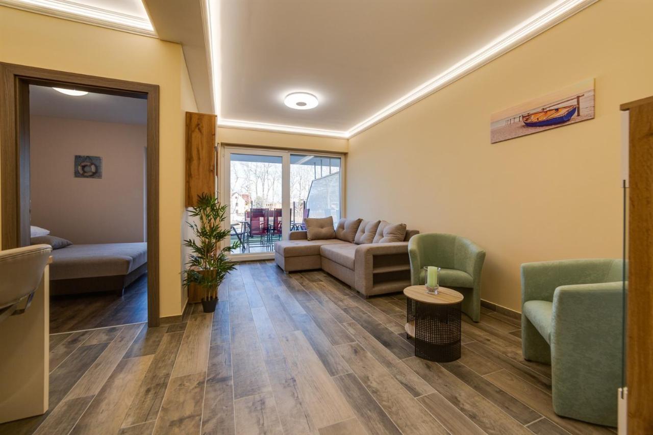 Forest Foeldvar Apartmanok By Bltn Balatonföldvár Zewnętrze zdjęcie