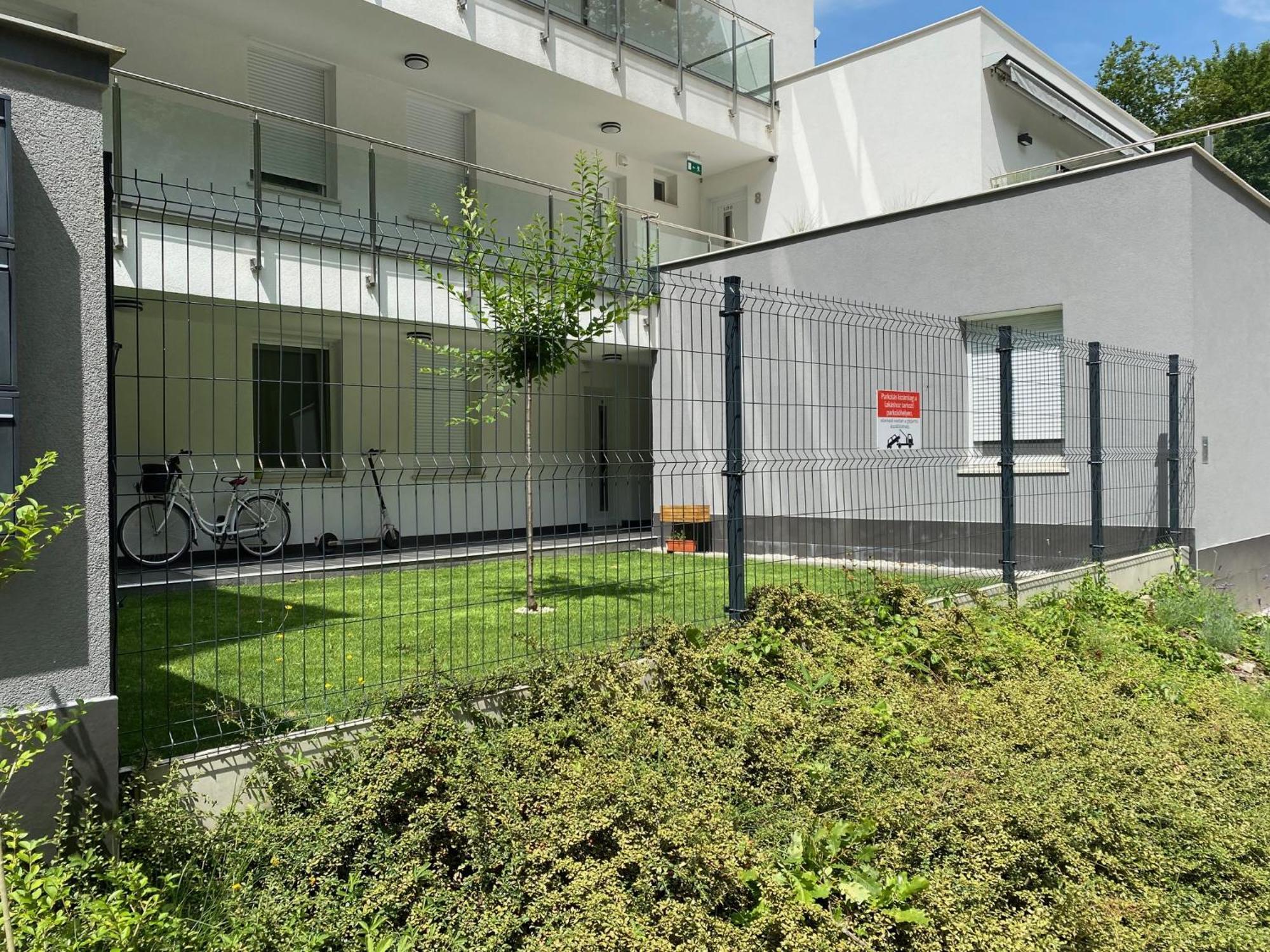 Forest Foeldvar Apartmanok By Bltn Balatonföldvár Zewnętrze zdjęcie